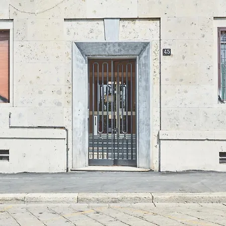 Spacious Flat Close To Fondazione Prada & Metro Milán