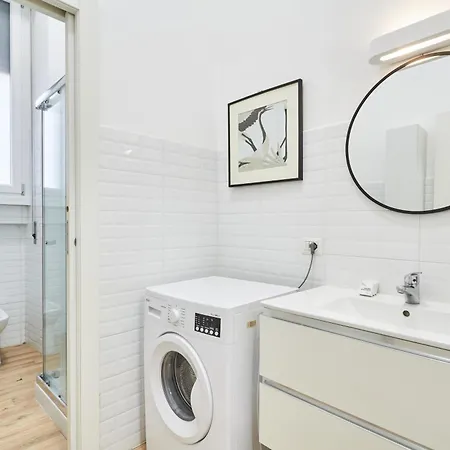 Spacious Flat Close To Fondazione Prada & Metro *