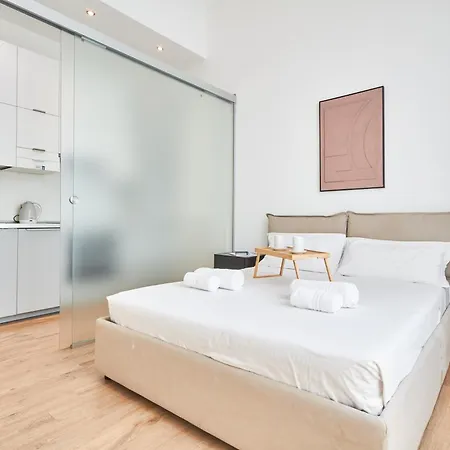 Apartment Spacious Flat Close To Fondazione Prada & Metro *