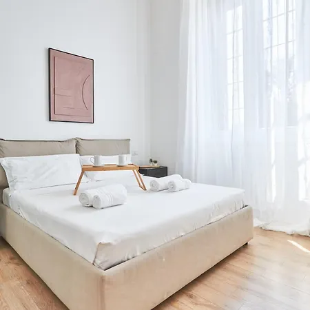 Spacious Flat Close To Fondazione Prada & Metro 米兰