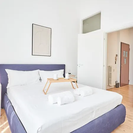 Spacious Flat Close To Fondazione Prada & Metro