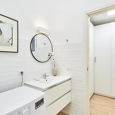 Spacious Flat Close To Fondazione Prada&metro Appartamento